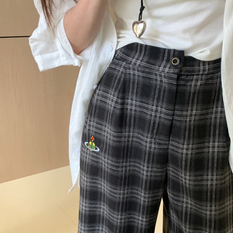 チェックパンツ グレンチェック柄 遊び心刺繍入りゆったりパンツ
