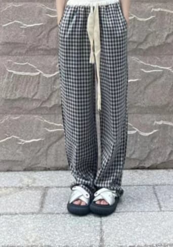チェックパンツ 白黒 ゆったりチェック柄ドロストパンツ