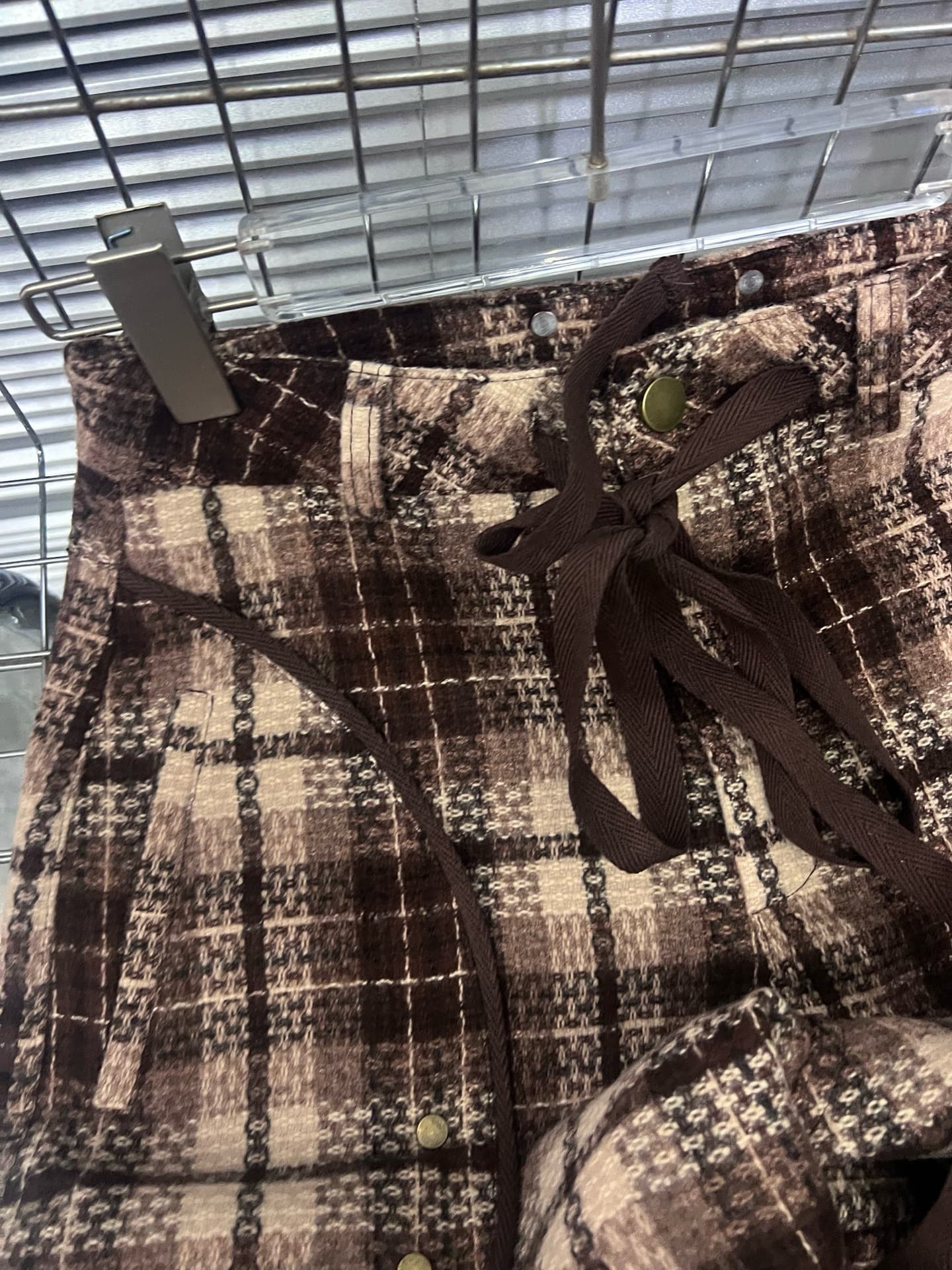 チェックパンツ ブラウン あたたか素材のゆったりワイドパンツ